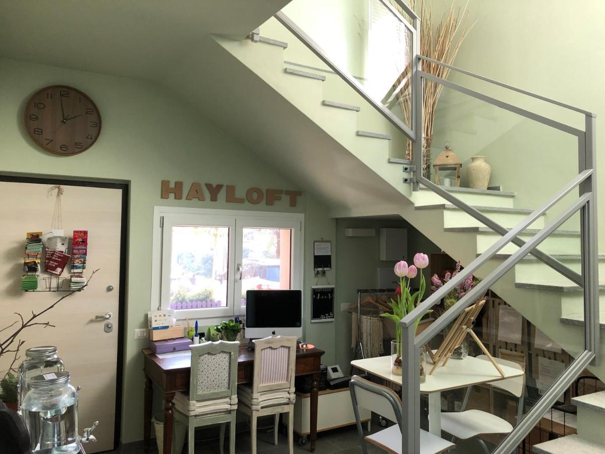 Hayloft Bed & Breakfast Cornaredo Bagian luar foto