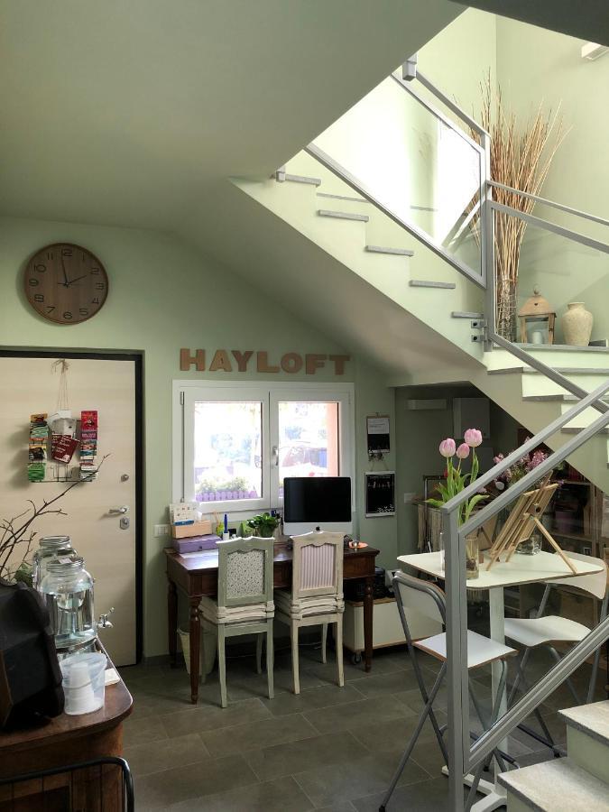 Hayloft Bed & Breakfast Cornaredo Bagian luar foto